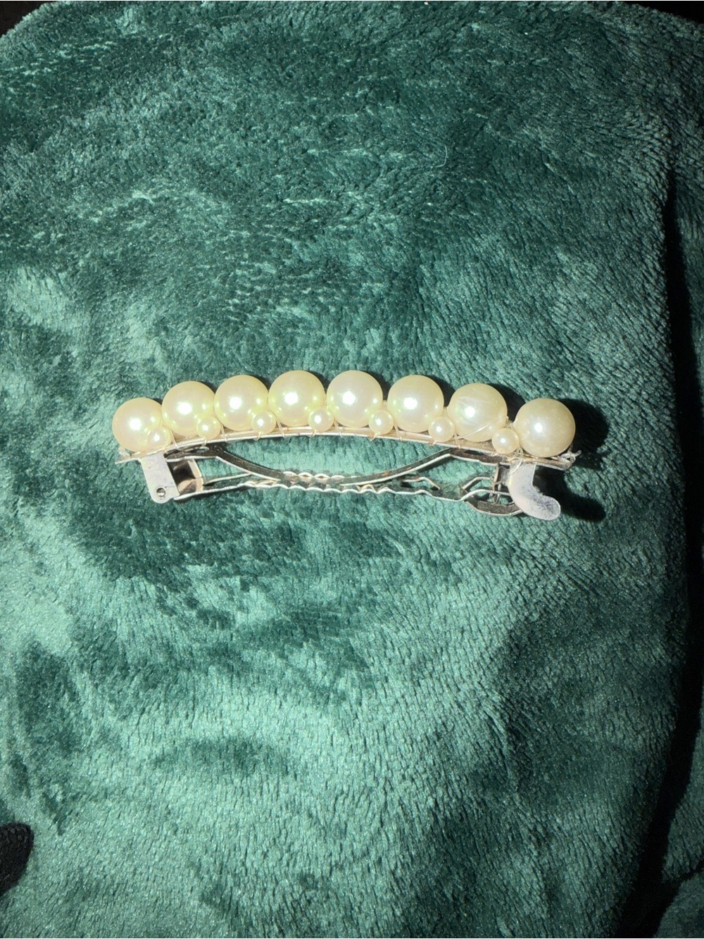 Pearl hair clip